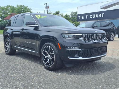 2022 Jeep Grand Cherokee Summit