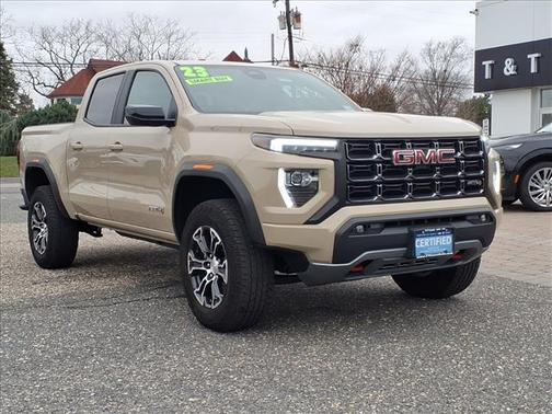2023 GMC Canyon AT4