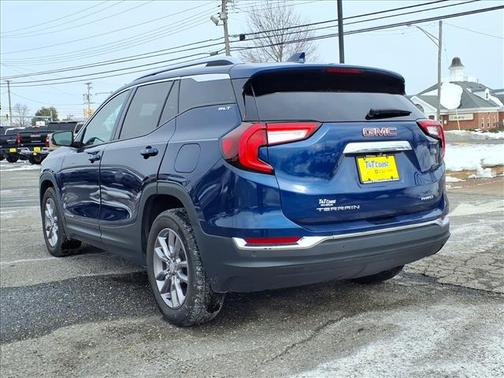2022 GMC Terrain SLT
