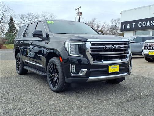 2023 GMC Yukon SLT