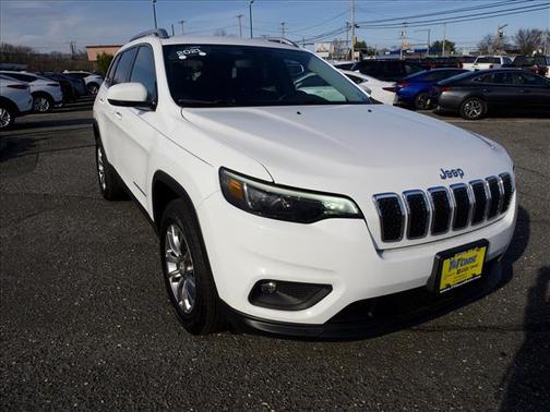 White 2021 Jeep Cherokee Latitude Lux