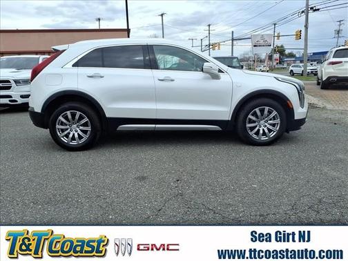 White 2022 Cadillac XT4 Premium Luxury