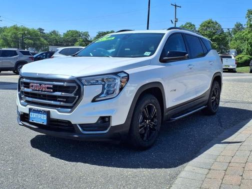 2022 GMC Terrain AT4