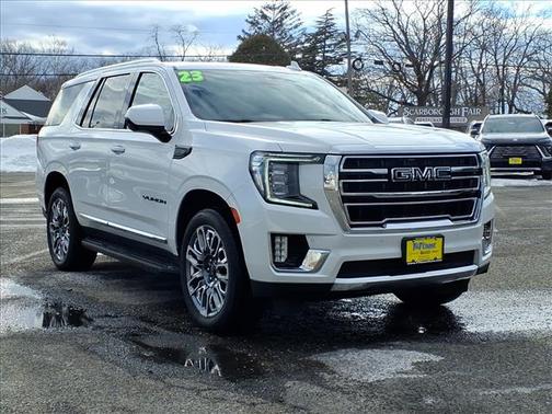 2023 GMC Yukon SLT