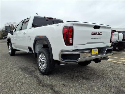 2026 GMC Sierra 2500 SLE