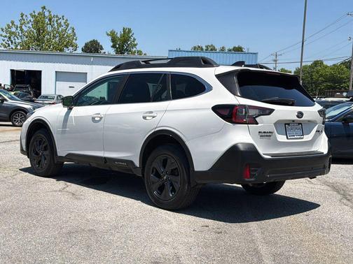 Crystal White Pearl 2020 Subaru Outback Onyx Edition XT