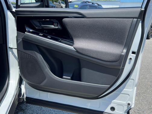 2025 Subaru Solterra Premium