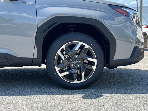 2025 Subaru Forester Hybrid Premium