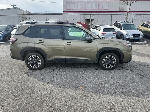 2025 Subaru Forester Premium