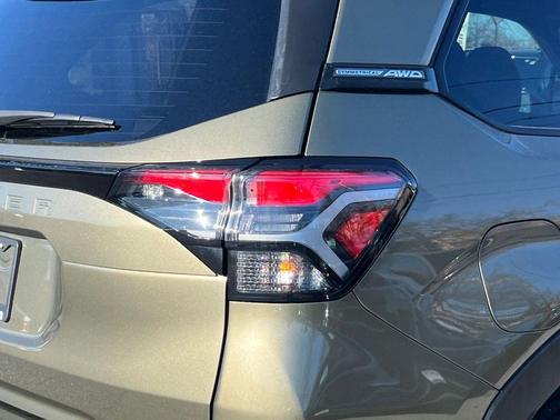 2025 Subaru Forester Premium