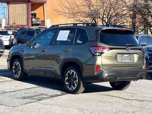 2025 Subaru Forester Premium