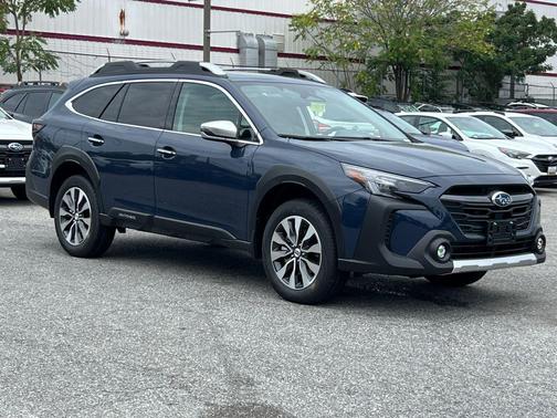2025 Subaru Outback Touring XT