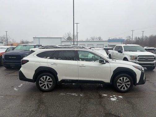 2025 Subaru Outback Premium