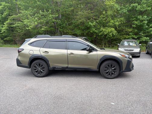 Autumn Green Metallic 2024 Subaru Outback Onyx Edition