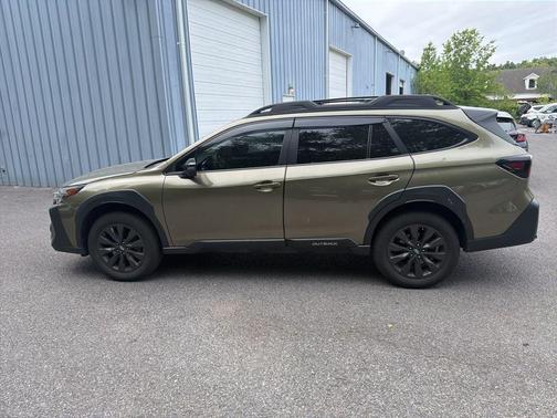 Autumn Green Metallic 2024 Subaru Outback Onyx Edition