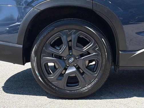 Cosmic Blue Pearl 2024 Subaru Ascent Onyx Edition 7-Passenger
