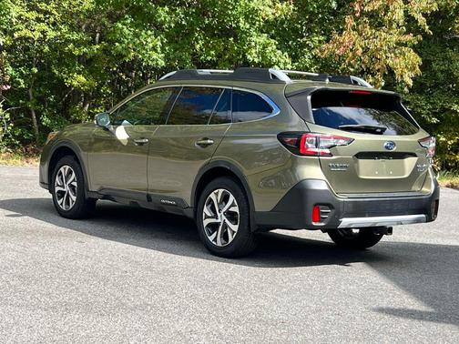 2021 Subaru Outback Touring