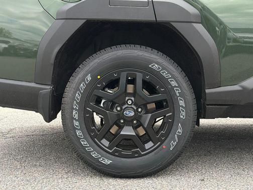 Deep Emerald Green Pearl 2026 Subaru Outback Wilderness