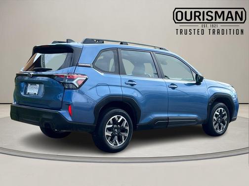2025 Subaru Forester Base