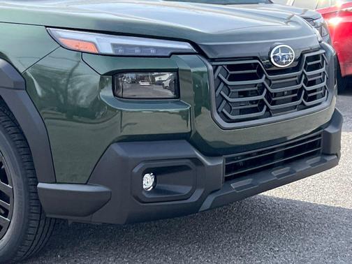 Deep Emerald Green Pearl 2026 Subaru Outback Limited XT