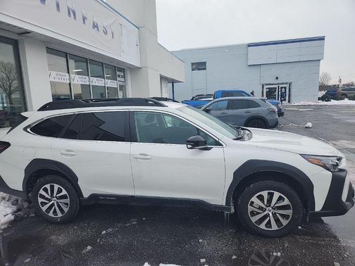 2025 Subaru Outback Premium