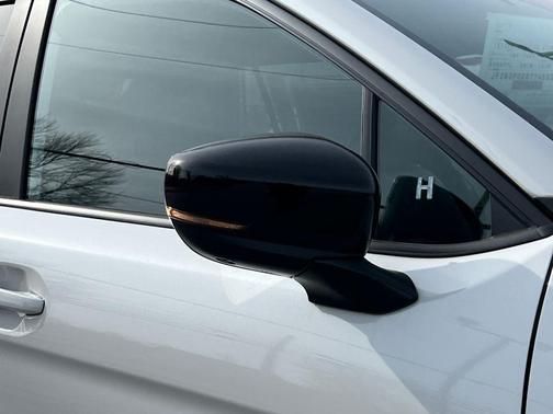 Crystal White Pearl 2026 Subaru Outback Limited