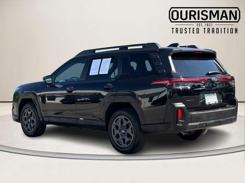 Crystal Black Silica 2026 Subaru Outback Premium