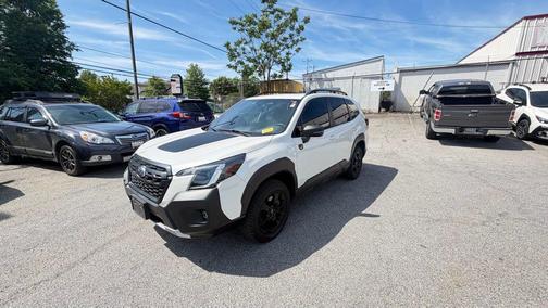 Crystal White Pearl 2022 Subaru Forester Wilderness