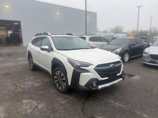 Crystal White Pearl 2023 Subaru Outback Touring XT