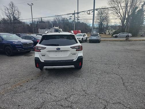 2020 Subaru Outback Touring