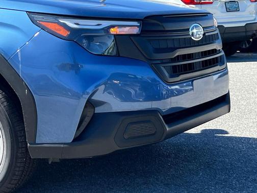 2025 Subaru Forester Base