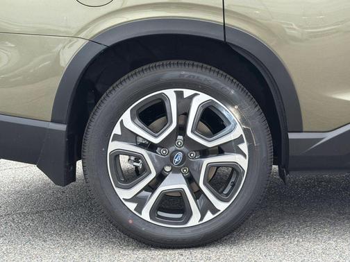 Autumn Green Metallic 2026 Subaru Ascent Limited 7-Passenger