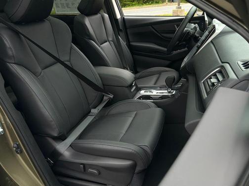 Autumn Green Metallic 2026 Subaru Ascent Limited 7-Passenger