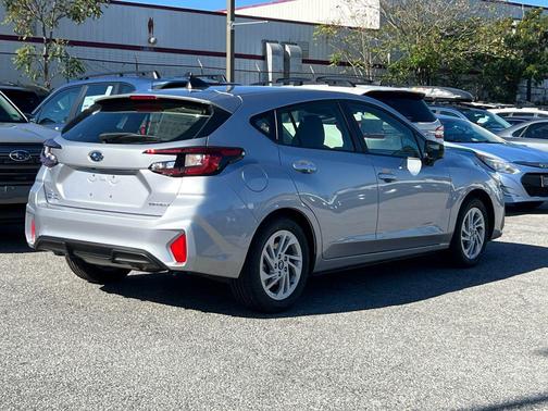 2025 Subaru Impreza Base
