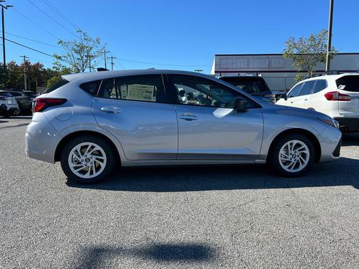 2025 Subaru Impreza Base