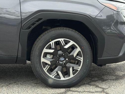 Magnetite Gray Metallic 2026 Subaru Forester Premium