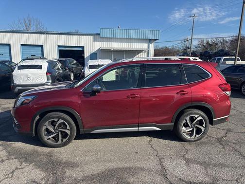 2022 Subaru Forester Touring