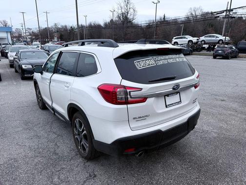 2025 Subaru Ascent Limited 8-Passenger