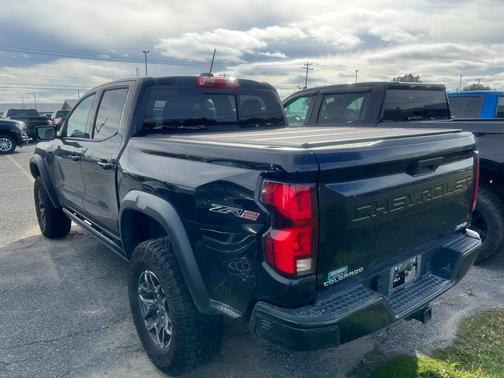 Black 2024 Chevrolet Colorado ZR2
