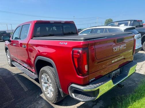 Cayenne Red Tintcoat 2021 GMC Sierra 1500 SLT