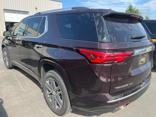 Black Cherry Metallic 2023 Chevrolet Traverse High Country