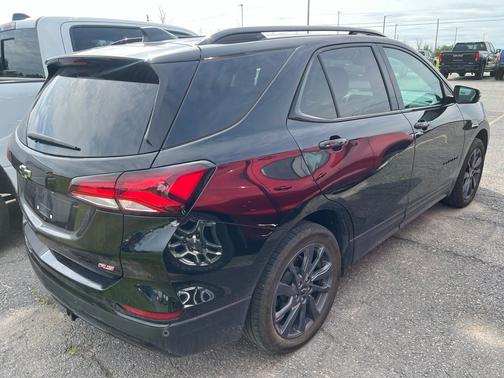 Mosaic Black Metallic 2024 Chevrolet Equinox RS