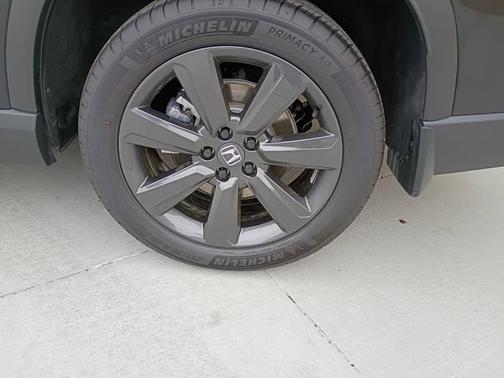 Crystal Black Pearl 2025 Honda Pilot