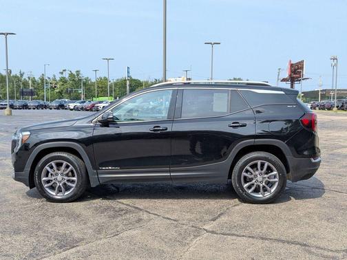 2023 GMC Terrain SLT