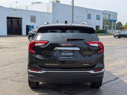 2023 GMC Terrain SLT