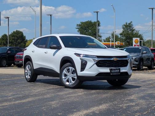 2025 Chevrolet Trax LS