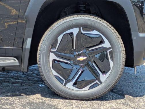 2025 Chevrolet Silverado EV LT