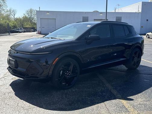 2025 Chevrolet Equinox EV RS