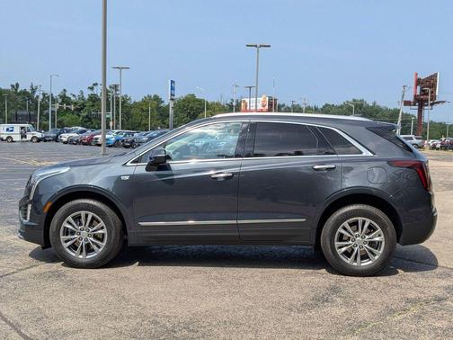 2022 Cadillac XT5 Premium Luxury