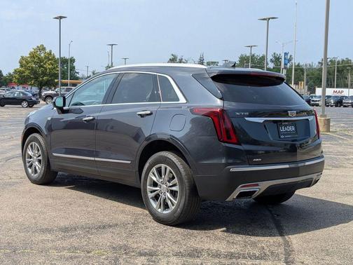 2022 Cadillac XT5 Premium Luxury